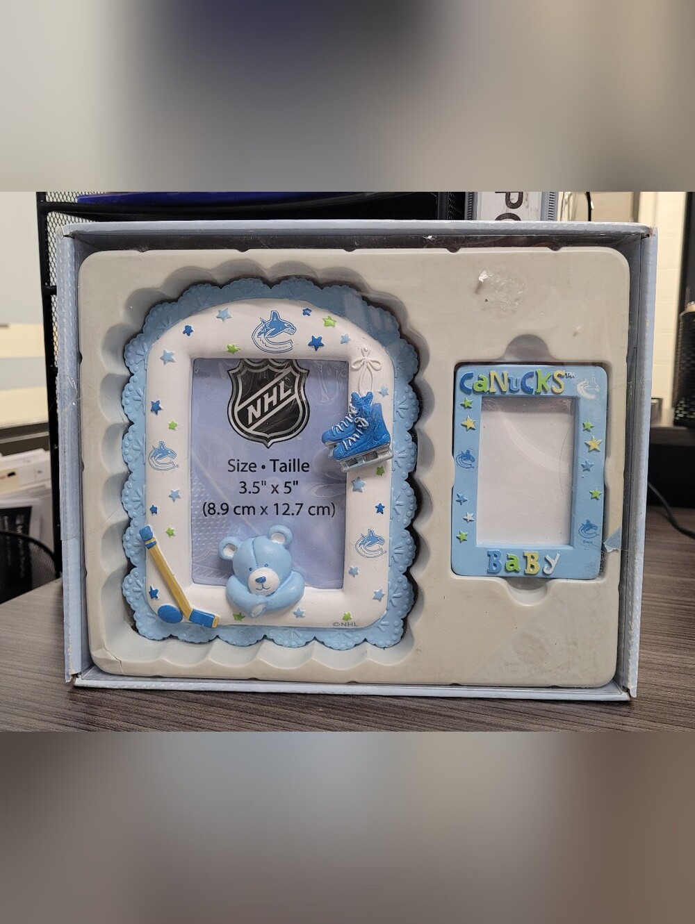 NWT Vintage 1991 Vancouver Canucks Ceramic Baby Photo Picture Frames